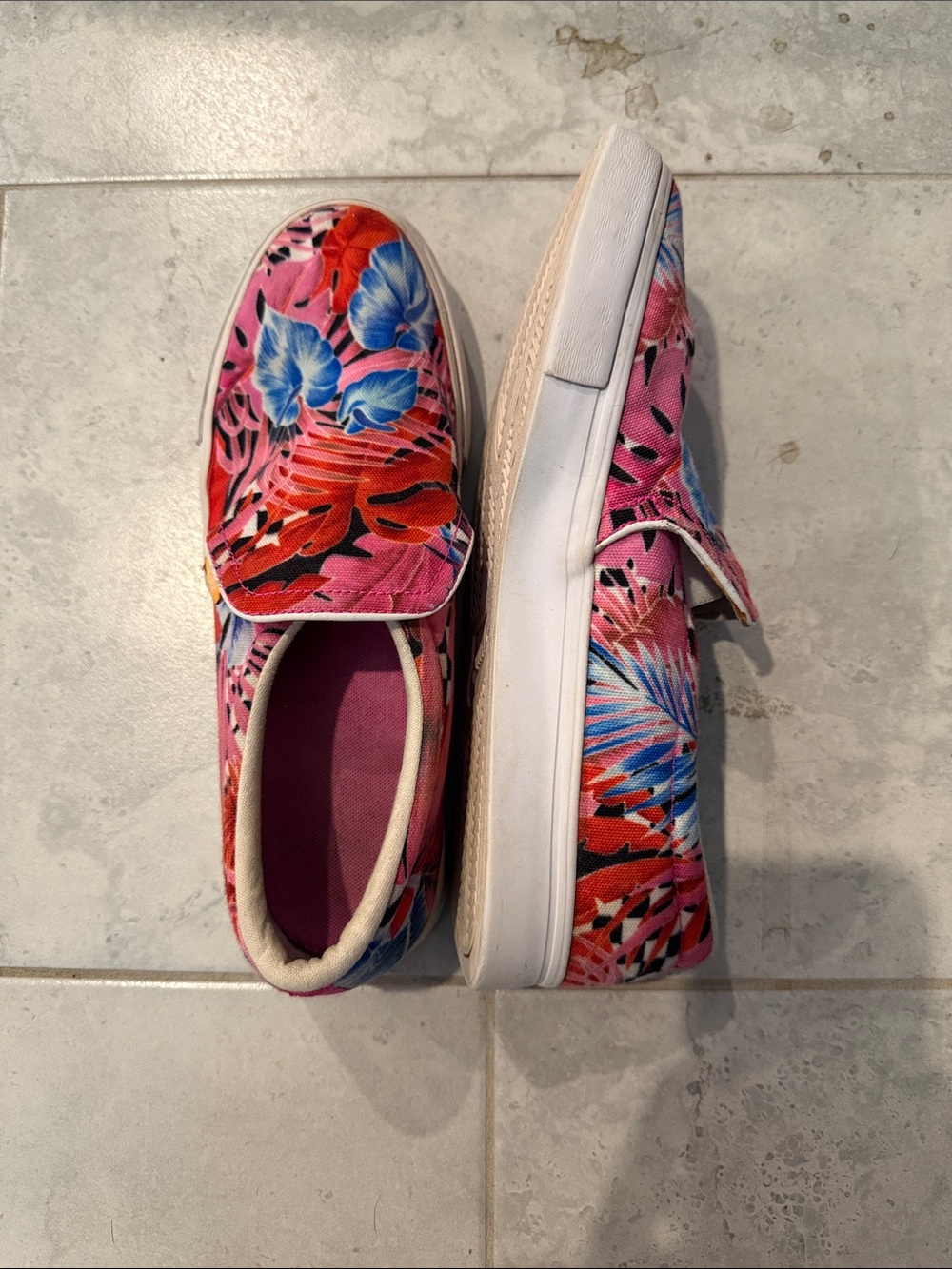 Nike Women’s Pink Floral Slip-On Sneakers with Blue & Red Accents